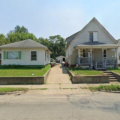 837 W Grand Ave, Decatur, IL 62522