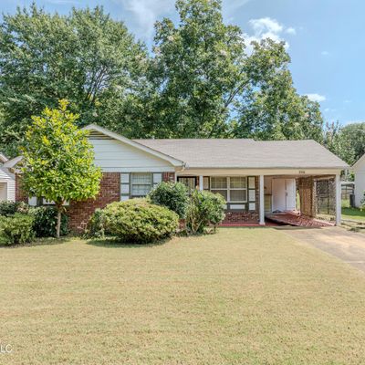 8388 Whitehead Dr, Southaven, MS 38671