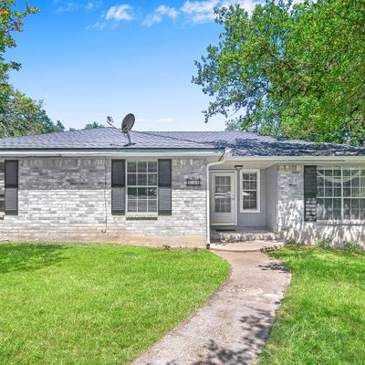 839 Luehlfing Dr, Canyon Lake, TX 78133