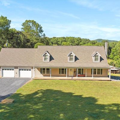 84 Barrick Ln, Mount Jackson, VA 22842