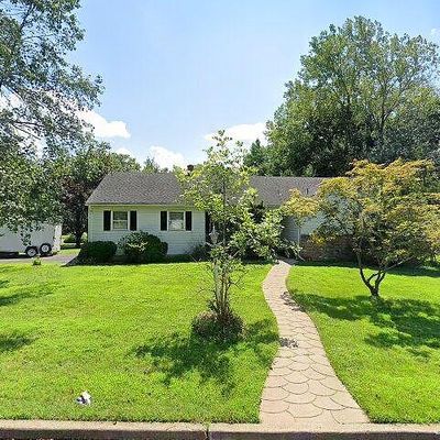 84 Lillian St, Park Ridge, NJ 07656