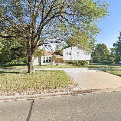 841 Trotter St, Maize, KS 67101