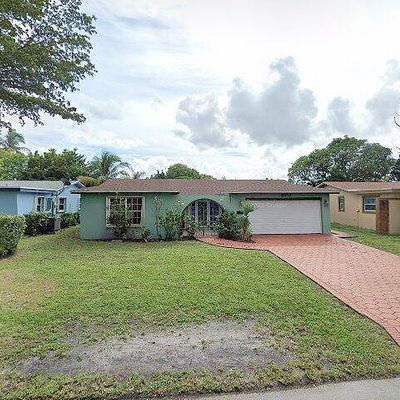 8412 Windsor Dr, Miramar, FL 33025