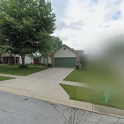 8419 Brook Pointe Ct, Indianapolis, IN 46234