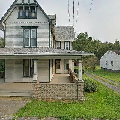 842 Long Run Rd, Mill Hall, PA 17751