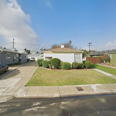 8421 Lilienthal Ave, Los Angeles, CA 90045