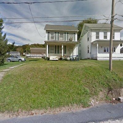 843 Washington St, Walnutport, PA 18088