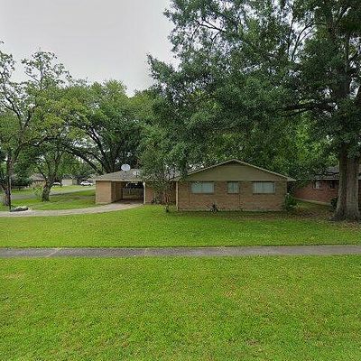 8435 S Essen Heights Ct, Baton Rouge, LA 70809