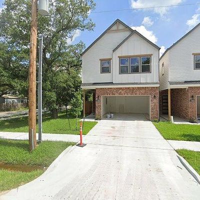 8438 Vogue Ln, Houston, TX 77055