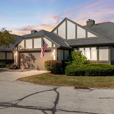 844 W Autumn Path Ln, Unit 36, Bayside, WI 53217