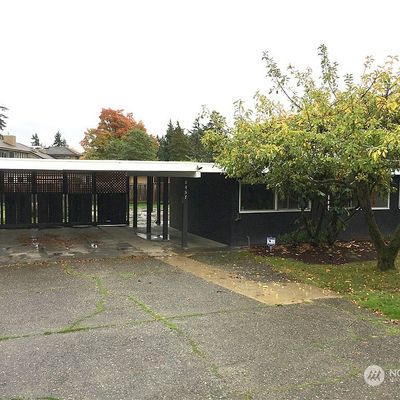 8457 Ne 5 Th St, Medina, WA 98039