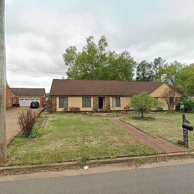 8483 Walnut Grove Rd, Cordova, TN 38018