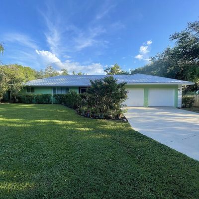 8487 Se Sharon St, Hobe Sound, FL 33455