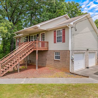 849 Farnsworth Ct, Strawberry Plains, TN 37871