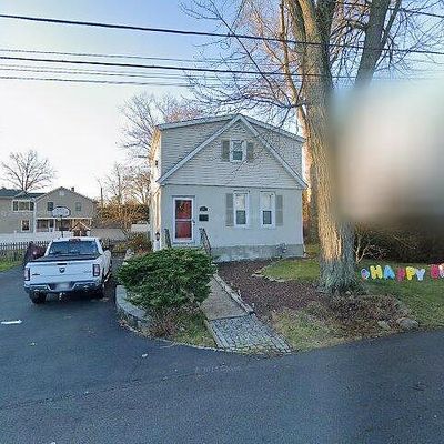 85 Lozier Ave, Emerson, NJ 07630