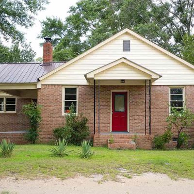 85 Walnut Avenue, Mcbee, SC 29101