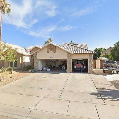 851 N Pineview Dr, Chandler, AZ 85226