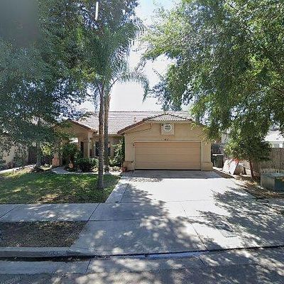 851 W Carolyn St, Farmersville, CA 93223