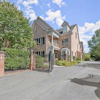 8521 Gavin Manor Ct, Chevy Chase, MD 20815