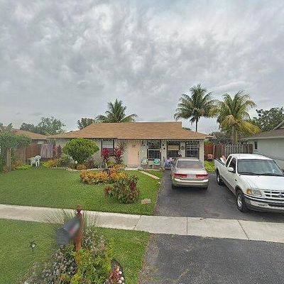 8241 Sw 7 Th St, North Lauderdale, FL 33068