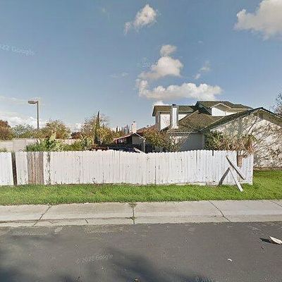 877 Toro Ln, Lathrop, CA 95330