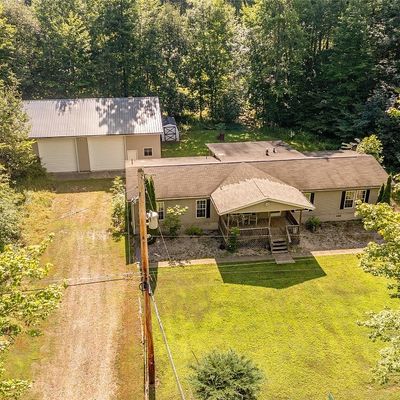 8778 Hilltop Road, Linesville, PA 16424