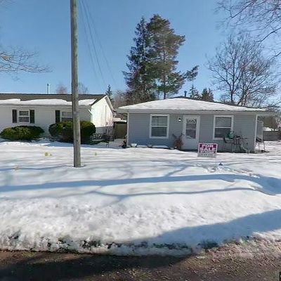 88 Clovercliff Dr, Chippewa Lake, OH 44215