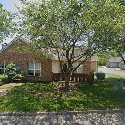 88 Woolsey Ct, Pennington, NJ 08534