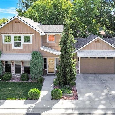 880 N River Path Ln, Boise, ID 83703