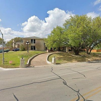 8801 Lake Country Dr, Fort Worth, TX 76179