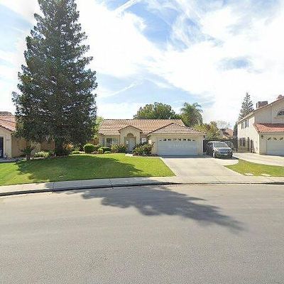 8805 Fox Run Dr, Bakersfield, CA 93312