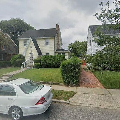 881 Lorenz Ave, North Baldwin, NY 11510