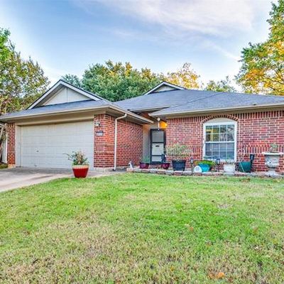 8820 Brushy Creek Trl, Fort Worth, TX 76118