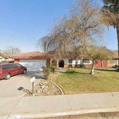 8828 Clydesdale St, Bakersfield, CA 93307