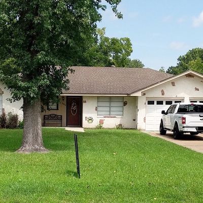 8830 Blaylock Ln, Beaumont, TX 77707