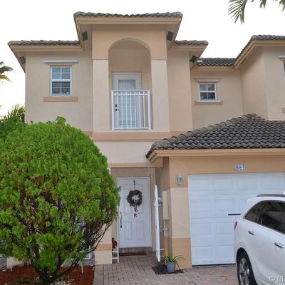 884 Nw 170 Th Ter, Pembroke Pines, FL 33028