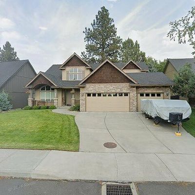 884 Se Briarwood Ct, Bend, OR 97702