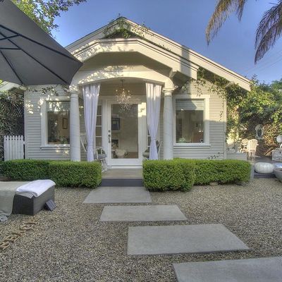 8861 Cynthia St, West Hollywood, CA 90069