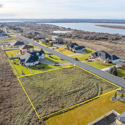 8865 Dune Lake Rd Se, Moses Lake, WA 98837