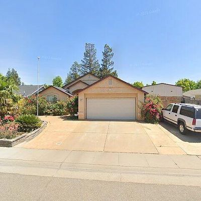 887 Mctucker Dr, Galt, CA 95632