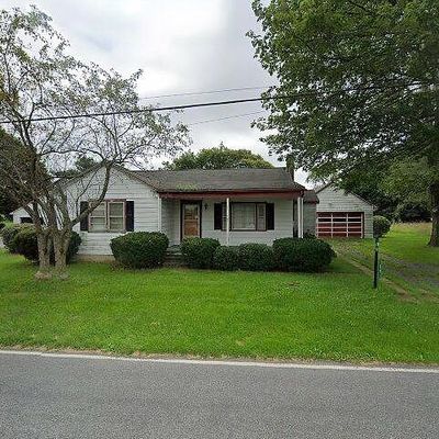 89 Old Carriage Rd, Northampton, PA 18067