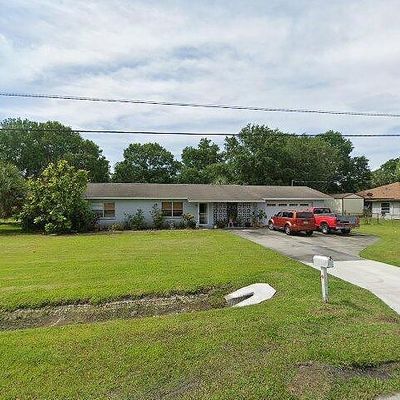 8906 W Cluster Ave, Tampa, FL 33615