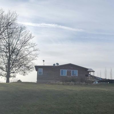 8917 Irish Ridge Rd, Cassville, WI 53806