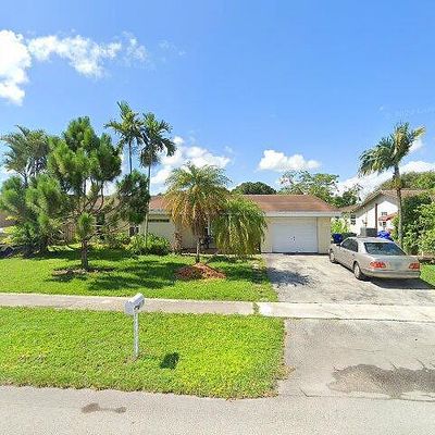 8920 Nw 8 Th St, Pembroke Pines, FL 33024