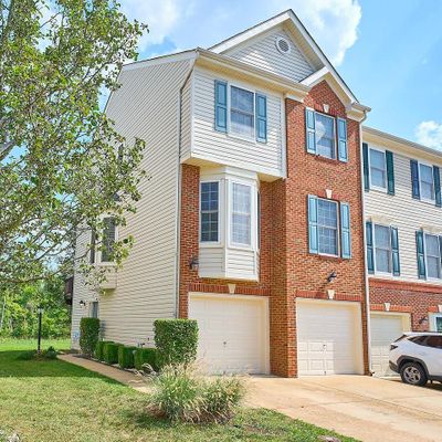 8947 Brewer Creek Pl, Manassas, VA 20109