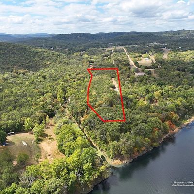 895 Flamingo Ln, Eureka Springs, AR 72631