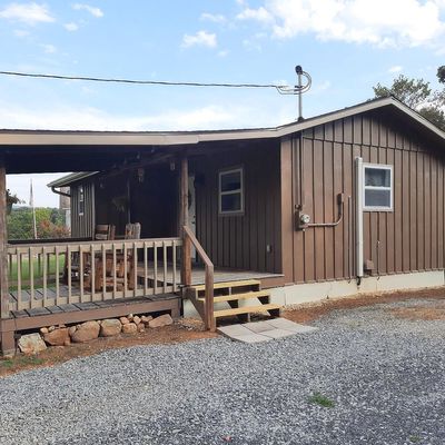 896 English Mountain Rd, Cosby, TN 37722