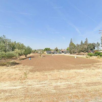 8963 Road 240, Terra Bella, CA 93270