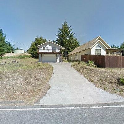 8975 Shelter Cove Rd, Whitethorn, CA 95589