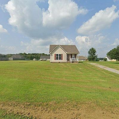 9 Boone Dr, Fayetteville, TN 37334